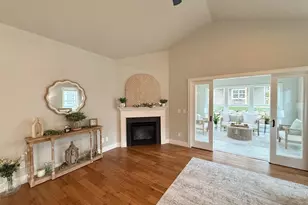 Unit 8 1 Bellflower Dr, DeForest, WI 53532 - Photo 4