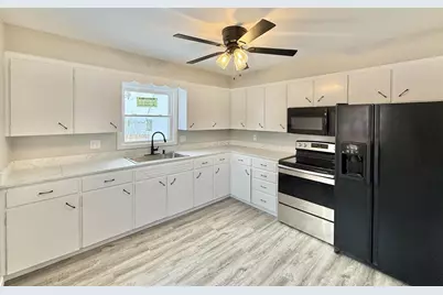 2035-2039 Roosevelt Avenue, Beloit, WI 53511 - Photo 8