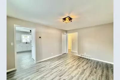 2035-2039 Roosevelt Avenue, Beloit, WI 53511 - Photo 4