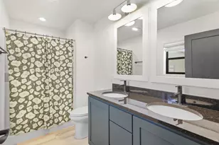 N8620 N Log Cabin Ct, New Lisbon, WI 53950 - Photo 16