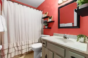 1301 Rae Ln, Madison, WI 53711 - Photo 12