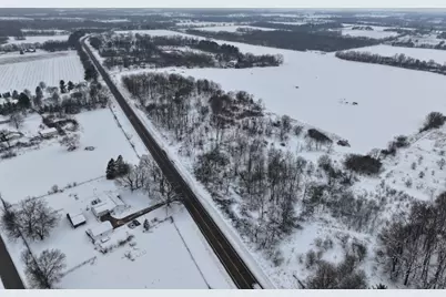 6644 W State Road 81, Beloit, WI 53511 - Photo 16