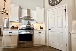 1045 Barbara Cir, Belleville, WI 53508 - Photo 10