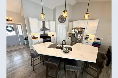 1045 Barbara Circle, Belleville, WI 53508 - Photo 8