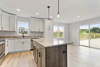 333 Dahlia Drive #29, Stoughton, WI 53589 - Photo 4