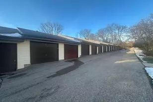 1004 N Sunnyvale Ln, Madison, WI 53713 - Photo 2