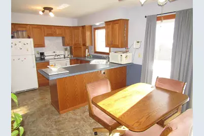 1541 Glendale Street, Janesville, WI 53546 - Photo 8