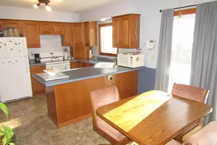 1541 Glendale St, Janesville, WI 53546 - Photo 8