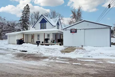 203 Sheldon Street, Cambridge, WI 53523 - Photo 2