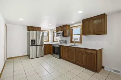 2221 Kellogg Avenue, Janesville, WI 53546 - Photo 8