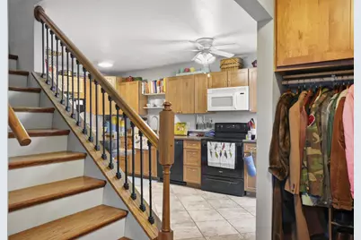 514 East Bluff, Madison, WI 53704 - Photo 2