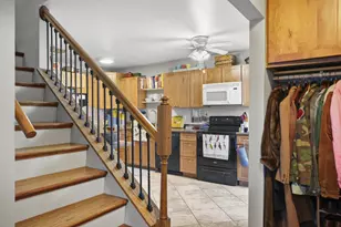 514 East Bluff, Madison, WI 53704 - Photo 2