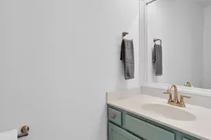 809 Southbound Dr, DeForest, WI 53532 - Photo 16