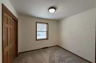 2411 Harvard Dr, Janesville, WI 53548 - Photo 8