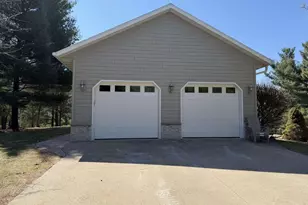 N6921 S Sandstone Dr, Mauston, WI 53948 - Photo 2