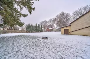 623 Hamilton St, Columbus, WI 53925 - Photo 8