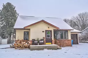 623 Hamilton St, Columbus, WI 53925 - Photo 1