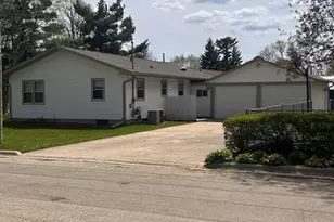 401 E 6th Ave, Brodhead, WI 53520 - Photo 4