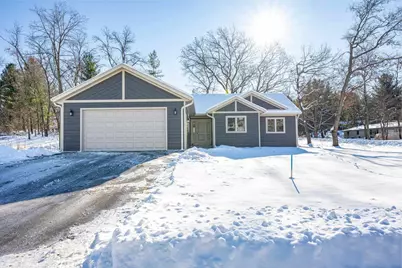 1618 Michigan Avenue, Wisconsin Dells, WI 53965 - Photo 2