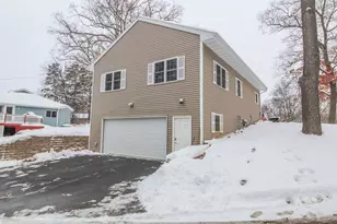 W9350 Oakland Rd, Cambridge, WI 53523 - Photo 1