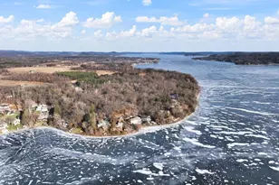 E13585 Grace St, Merrimac, WI 53561 - Photo 6