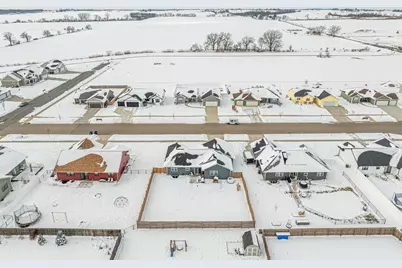 364 S 7th Street, Janesville, WI 53536 - Photo 4