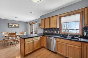 4822 Dream Ln, Madison, WI 53718 - Photo 10