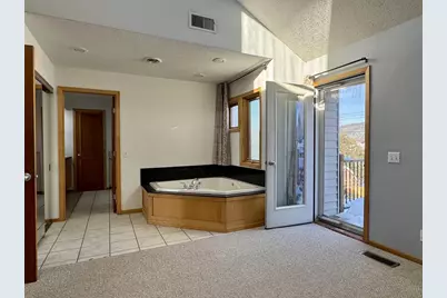 1014 S 6th Street, Prairie Du Chien, WI 53821 - Photo 14