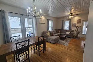 321 E Carroll St, Portage, WI 53901 - Photo 10