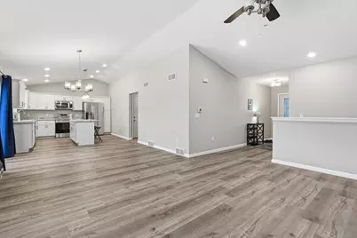 2148 Cambridge Court, Reedsburg, WI 53959 - Photo 10