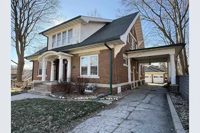 326 S Wisconsin Street, Janesville, WI 53545 - Photo 2