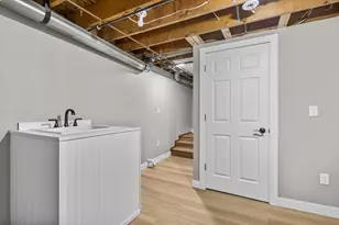 609 E Main St, Stoughton, WI 53589 - Photo 24