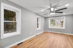 609 E Main St, Stoughton, WI 53589 - Photo 10