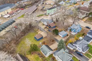 609 E Main St, Stoughton, WI 53589 - Photo 30