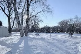 614 Carrington St, Waupun, WI 53963 - Photo 28