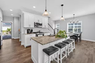 4615 Bellflower Dr, DeForest, WI 53532 - Photo 4