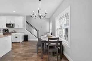 4615 Bellflower Dr, DeForest, WI 53532 - Photo 6