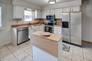 7 La Crescenta Cir, Madison, WI 53716 - Photo 10