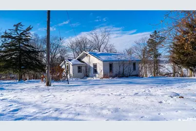 W6562 Barkers Road, Elkhorn, WI 53121 - Photo 2