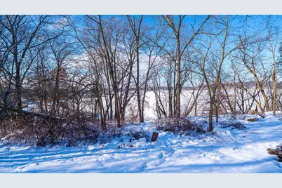 W6562 Barkers Road, Elkhorn, WI 53121 - Photo 4