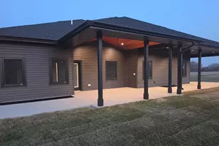 2015 Wellington Pl, Cottage Grove, WI 53527 - Photo 4