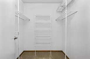 3618 Stonebridge Dr, Madison, WI 53719 - Photo 14