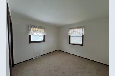 2715 6th Avenue, Monroe, WI 53566 - Photo 20