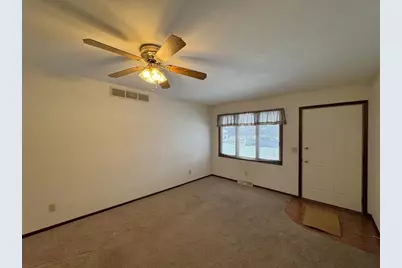 2715 6th Avenue, Monroe, WI 53566 - Photo 8