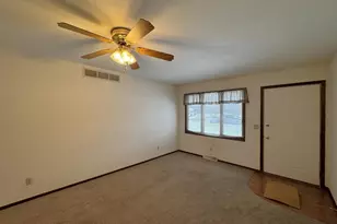 2715 6th Ave, Monroe, WI 53566 - Photo 8