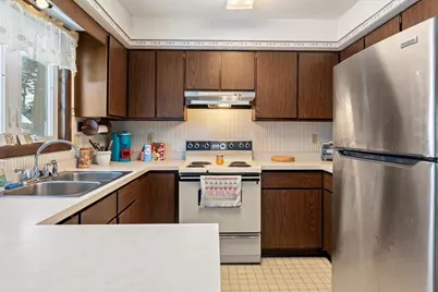 215 W South Street, Viroqua, WI 54665 - Photo 4