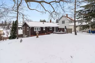 215 W South St, Viroqua, WI 54665 - Photo 16