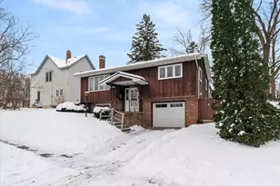 215 W South St, Viroqua, WI 54665 - Photo 2