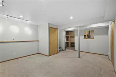 219 Chateau Drive, Cottage Grove, WI 53527 - Photo 26