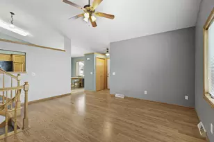 219 Chateau Dr, Cottage Grove, WI 53527 - Photo 6